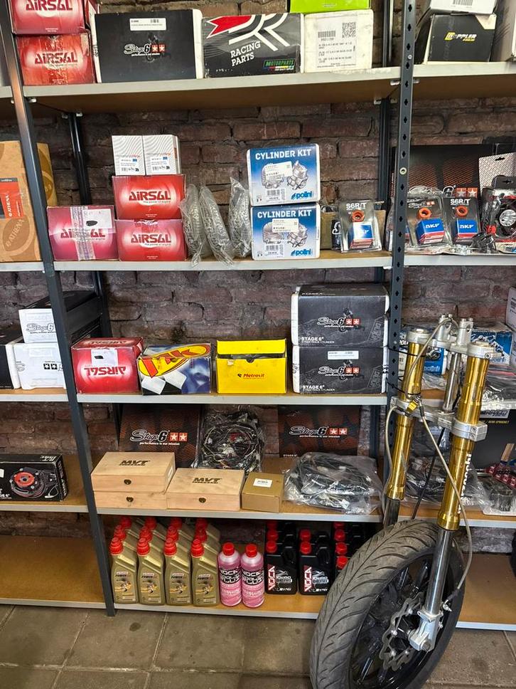 Derbi en Am6 onderdelen alles wat u nieuw en gebruikt, Fietsen en Brommers, Brommeronderdelen | Algemeen, Zo goed als nieuw, Frame