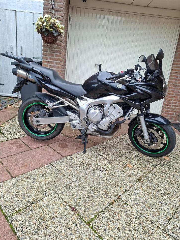 Yamaha fz 600 2008 Leovince uitlaat!, Motoren, Motoren | Yamaha, Particulier, Toermotor, meer dan 35 kW, 4 cilinders, Motorrijbewijs A