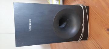 Subwoofer beschikbaar voor biedingen