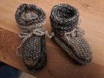 Eigengebreide babyslofjes, Antiek en Kunst, Antiek | Kleding en Accessoires, Ophalen of Verzenden