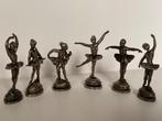 Letterbak metalen beeldjes ballerina's, Verzamelen, Beelden en Beeldjes, Ophalen of Verzenden, Zo goed als nieuw, Mens