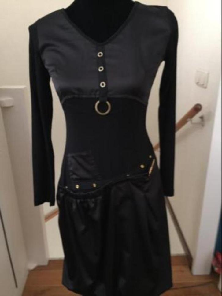 Roberto Cavalli jurk maat S, Kleding | Dames, Jurken, Zo goed als nieuw, Maat 38/40 (M), Zwart, Boven de knie, Ophalen of Verzenden