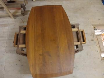 Massief Kersenhouten Salontafel beschikbaar voor biedingen