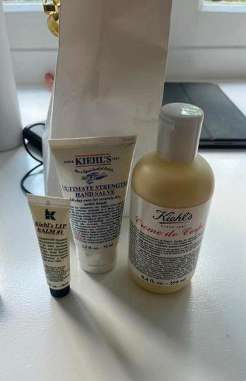 Kiehl’s handsalve, lip balm, en crème de corps beschikbaar voor biedingen