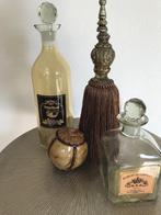 Decoratieve glazen flessen  plus kwast bekend als tassel, Antiek en Kunst, Verzenden