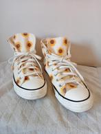 All Stars met zonnebloenprint, Ophalen of Verzenden, Zo goed als nieuw, Blauw, Sneakers of Gympen