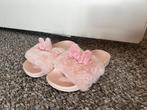 Roze Slippers met Konijnenoren - Maat 30/31, Ophalen of Verzenden, Zo goed als nieuw, Meisje