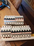 Legrand Automaten: 3x C32A, 125A, 2x C16, Doe-het-zelf en Verbouw, Elektra en Kabels, Ophalen of Verzenden