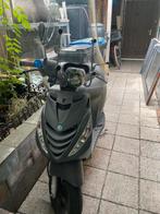 Scooter blauw kenteken bouwjaar 2021, Fietsen en Brommers, Ophalen of Verzenden, Zo goed als nieuw, Benzine, Overige modellen