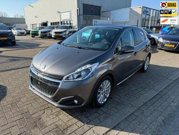 Peugeot 208 1.2 PureTech Allure, Pano, Navi, 12mnd Garantie beschikbaar voor biedingen