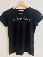 Zwart T-shirt Calvin Klein mt. 152, Kinderen en Baby's, Kinderkleding | Maat 152, Meisje, Zo goed als nieuw, Shirt of Longsleeve