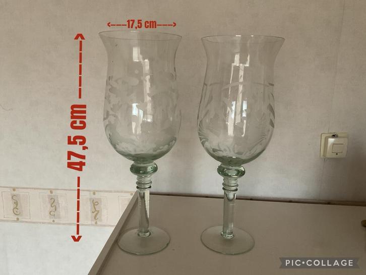 2 prachtige vintage/antieke glazen gegraveerde windlichten, Antiek en Kunst, Curiosa en Brocante, Ophalen of Verzenden