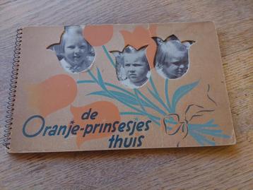 De Oranje -prinsesjes weer thuis. beschikbaar voor biedingen