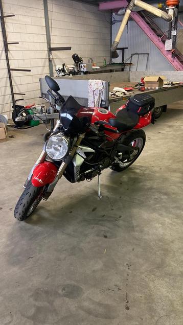Mv agusta 910 beschikbaar voor biedingen