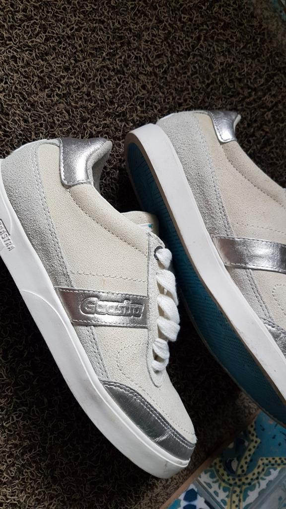 Gaastra sneaker metallic/creme schoenen maat 36 als nieuw, Kleding | Dames, Schoenen, Zo goed als nieuw, Sneakers of Gympen, Beige