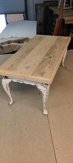 Landelijke salontafel met krijt witte poten, Ophalen, 100 tot 150 cm, 50 tot 100 cm, Zo goed als nieuw