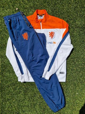 Nederlands elftal trainingspak 2014 KNVB Oranje shirt jack L beschikbaar voor biedingen