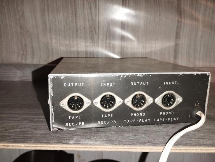 Vintage Versterker met Tape en Phono Aansluitingen, Audio, Tv en Foto, Versterkers en Receivers, Gebruikt, Stereo, Minder dan 60 watt