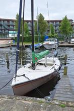 Hoora Poly valk in nette staat met 4pk bbm, Watersport en Boten, Open zeilboten, Ophalen, Gebruikt, 6 meter of meer, Polyvalk