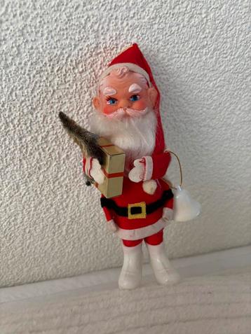 Oude vintage kerstman beschikbaar voor biedingen