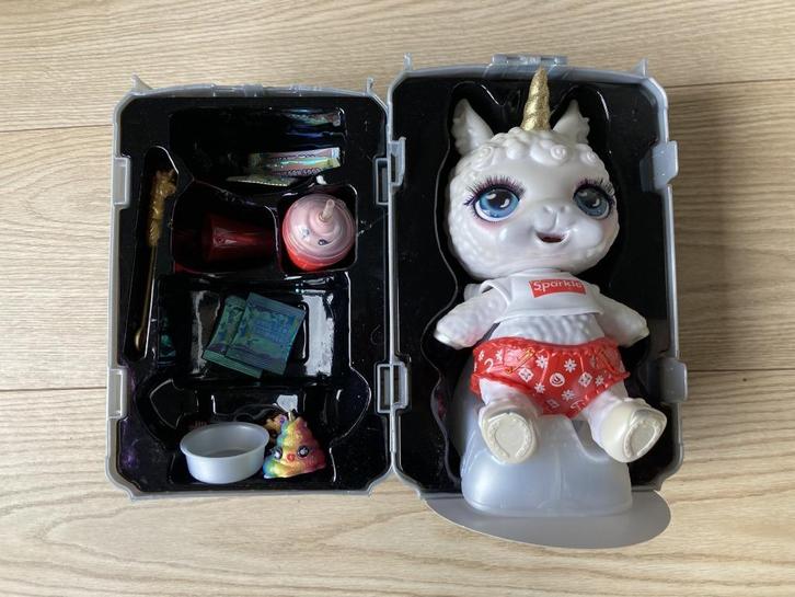 Poopsie Surprise Llama grote eenhoorn met potje en blik, Kinderen en Baby's, Speelgoed | Poppen, Zo goed als nieuw, Overige typen