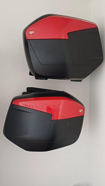 Multistrada koffer muurbeugels 🧳 beschikbaar voor biedingen