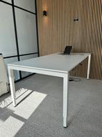 In hoogte verstelbaar bureau wit 100 x 200, Ophalen of Verzenden, Zo goed als nieuw