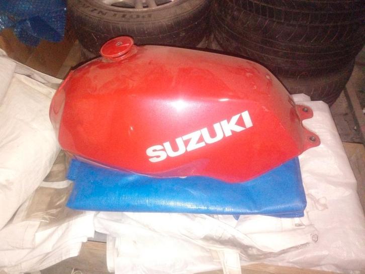 Benzinetank Suzuki GLX1100E, Motoren, Onderdelen | Overige, Ophalen of Verzenden