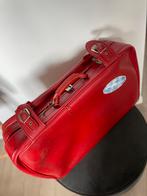 Rode retro/vintage koffer, Sieraden, Tassen en Uiterlijk, Koffers, Gebruikt, Ophalen of Verzenden