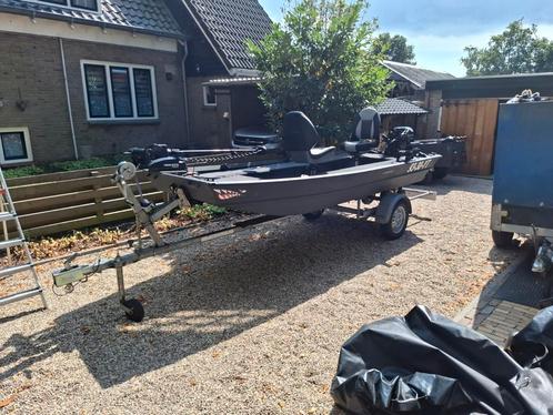 Aluminium visboot 20 pk met trailer., Watersport en Boten, Vis- en Consoleboten, Zo goed als nieuw, 10 tot 30 pk, 3 tot 6 meter