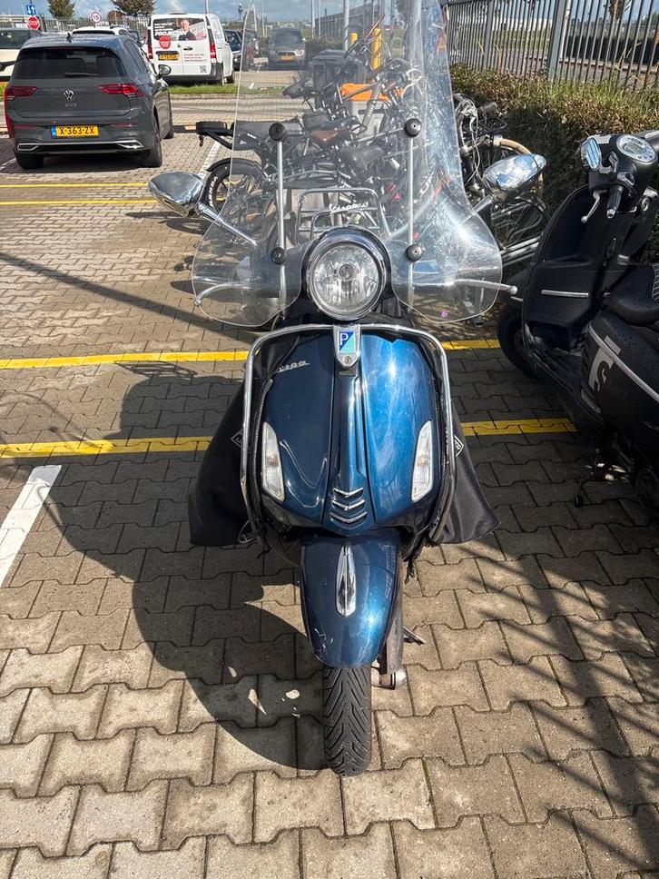Vespa Primavera Blauw - Malossi Upgrade!, Fietsen en Brommers, Scooters | Vespa, Zo goed als nieuw, Overige modellen, Maximaal 45 km/u