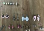 18 paar oorbellen, Sieraden, Tassen en Uiterlijk, Oorbellen, Ophalen of Verzenden, Zo goed als nieuw, Overige materialen
