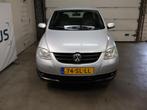 Volkswagen Fox 1.4 Trendline NAP 3e eigenaar APK, Voorwielaandrijving, Gebruikt, Zwart, 4 cilinders