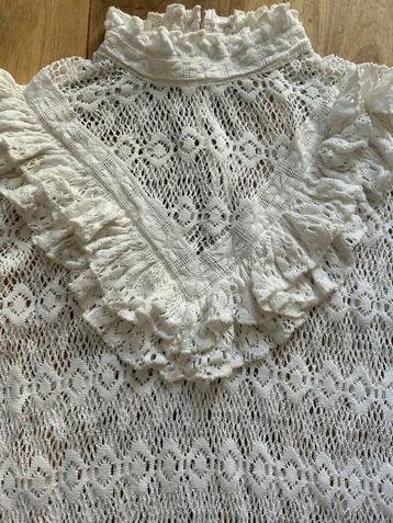 Maje Witte Kanten Blouse Maat S beschikbaar voor biedingen