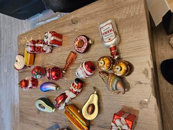 Foute kerstboomhangers beschikbaar voor biedingen