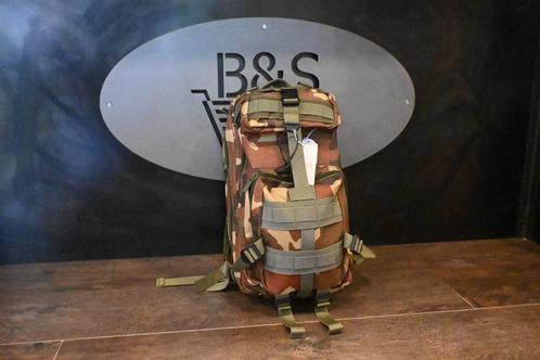 Rugzak Camo 28 Liter, Sieraden, Tassen en Uiterlijk, Tassen | Rugtassen, Gebruikt, Overige merken, 25 tot 40 cm, Ophalen of Verzenden