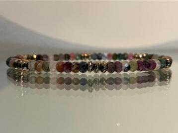 Edelsteen armband met toermalijn en hematin beschikbaar voor biedingen