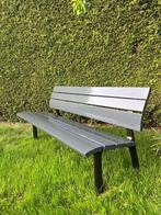 Opgeknapte tuinbank met hardhouten zitting en metalen poten, Hardhout, 3 zitplaatsen, Nieuw, Ophalen of Verzenden