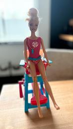 Barbie strandwacht met Fluitje en Stoel, Kinderen en Baby's, Speelgoed | Poppen, Ophalen of Verzenden, Zo goed als nieuw, Barbie