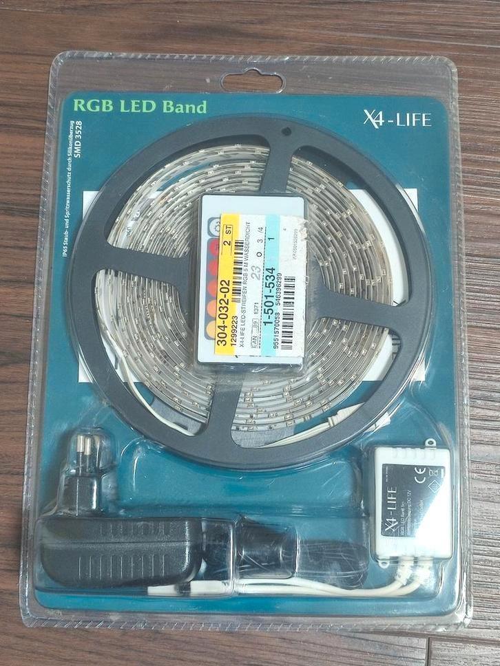 LED Strip X4-LIFE RGB LED Band 5m, Huis en Inrichting, Lampen | Losse lampen, Nieuw, Led-lamp, Minder dan 30 watt, Overige fittingen