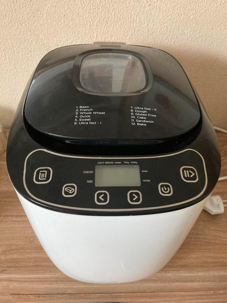 Quigg Broodbakmachine BM4-N, Witgoed en Apparatuur, Broodbakmachines, Gebruikt, Met timer, 800 tot 1200 gram deeg, Kijkvenster