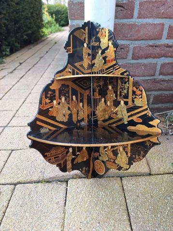 Vintage chinese hoekplank handbeschilderd beschikbaar voor biedingen