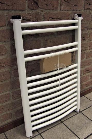 Designradiator 750 x 500 mm wit beschikbaar voor biedingen