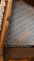 Nostalgisch cremekleurig bankstel met houten frame, Huis en Inrichting, Ophalen, Rechte bank, Stof, Vierpersoons of meer