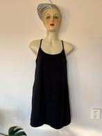 Lange M zwarte top basic spaghettibandjes onderkleding, Kleding | Dames, Tops, Maat 38/40 (M), Zwart, Ophalen of Verzenden, Zo goed als nieuw