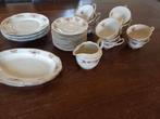 Servies goed, Mosa, 28 delig, bloemetje en goud, jaren 20, Gebruikt, Overige typen, Ophalen of Verzenden, Overige stijlen