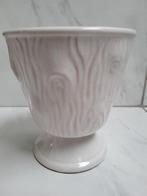 Mid century jaren 60 70 witte bloempot met boomstamrelief, Rond, Zo goed als nieuw, Aardewerk, Tuin