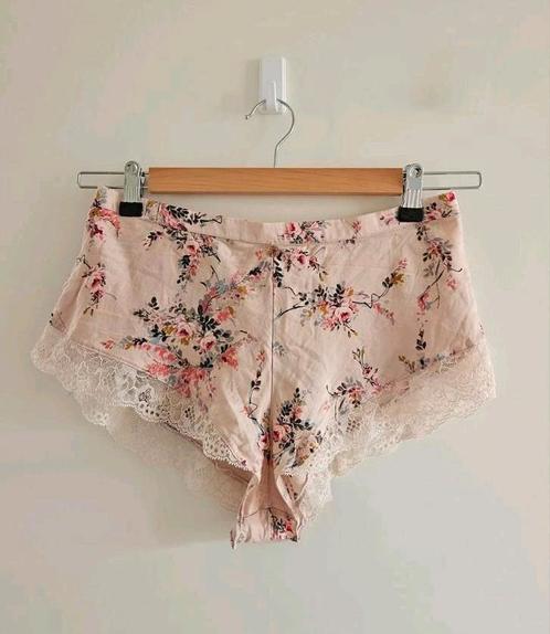 Marks & Spencer Pyjamabroek Zijdemix Lichtroze Maat M 38, Kleding | Dames, Pyjama's, Gedragen, Maat 38/40 (M), Verzenden