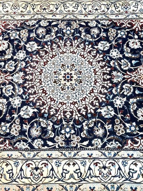 Prachtige tapijt (Nain) 6La- Wol met Zijde- Geknoopt in Iran, Huis en Inrichting, Stoffering | Tapijten en Kleden, Zo goed als nieuw
