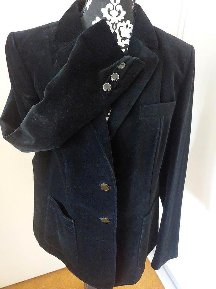 Zwart fluwelen colbertjasje, maat 40/42, gevoerd, Kleding | Dames, Jasjes, Kostuums en Pakken, Zo goed als nieuw, Jasje, Maat 38/40 (M)